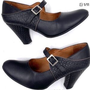 Miz Mooz black leather Mary Jane Chantelle pumps 7